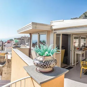 Casa Turrisi 3*, Taormina Włochy